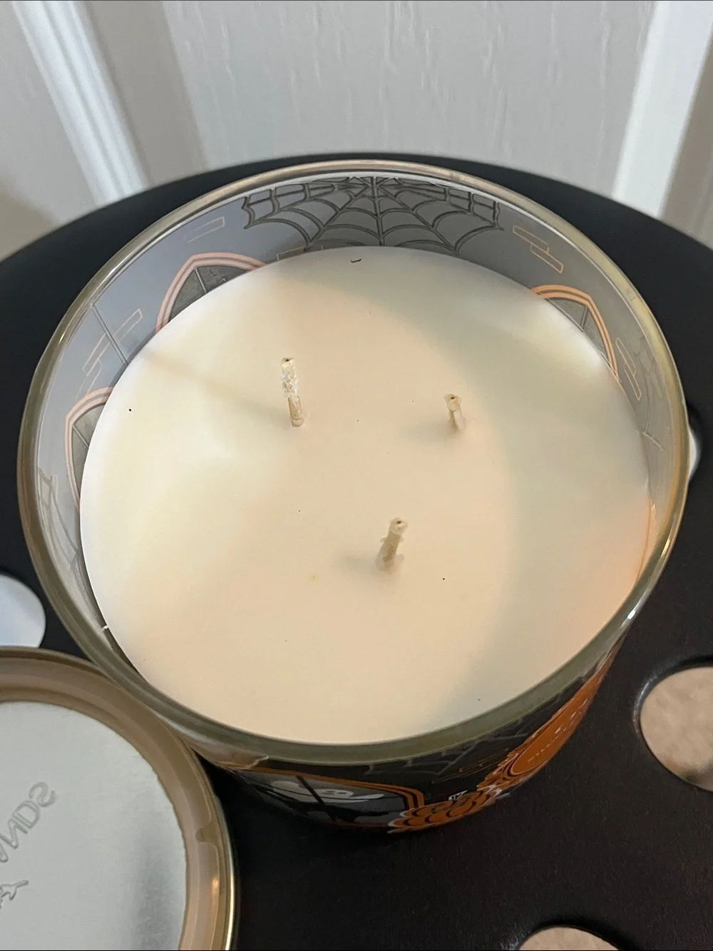 Jack O’Lantern Halloween 3-Wick Candle 14 oz NWT Distant Lands